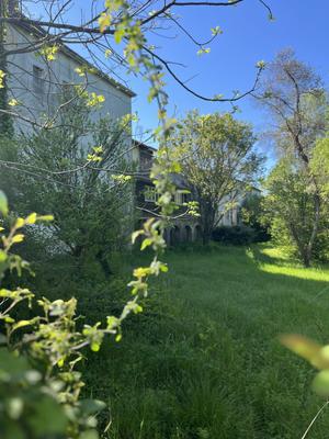 Maison - 500 m² - 10 pièces