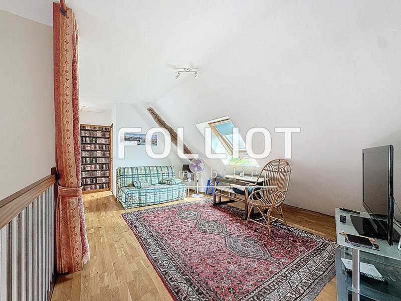 Maison - 137 m² - 5 pièces