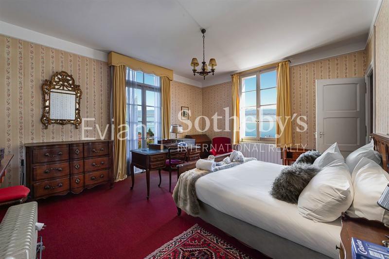 Maison - 321 m² - 14 pièces