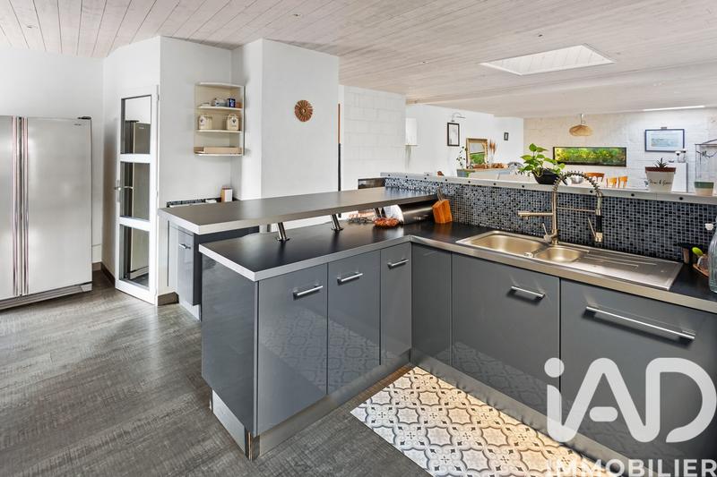 Maison - 207 m² - 6 pièces