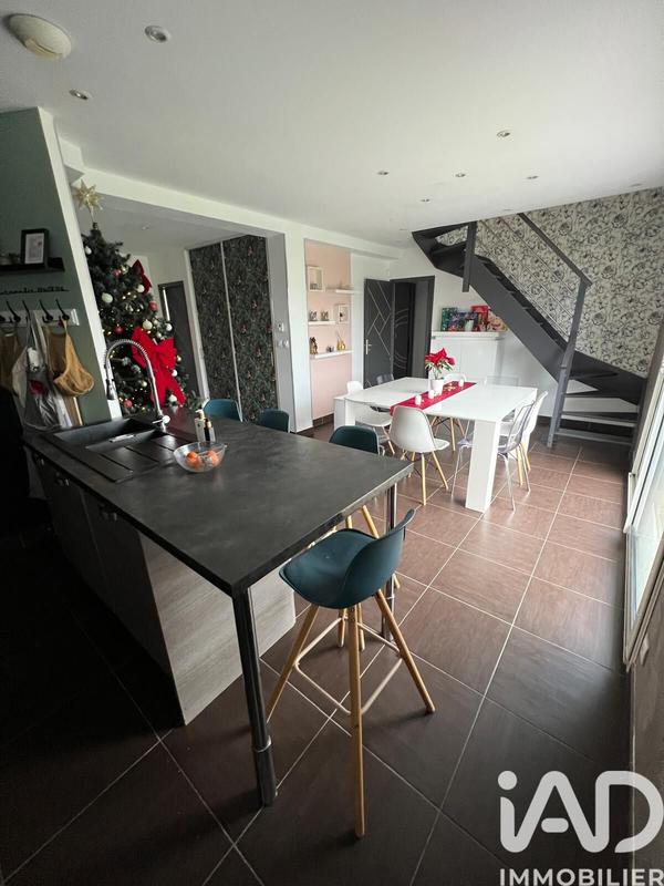 Maison - 144 m² - 8 pièces