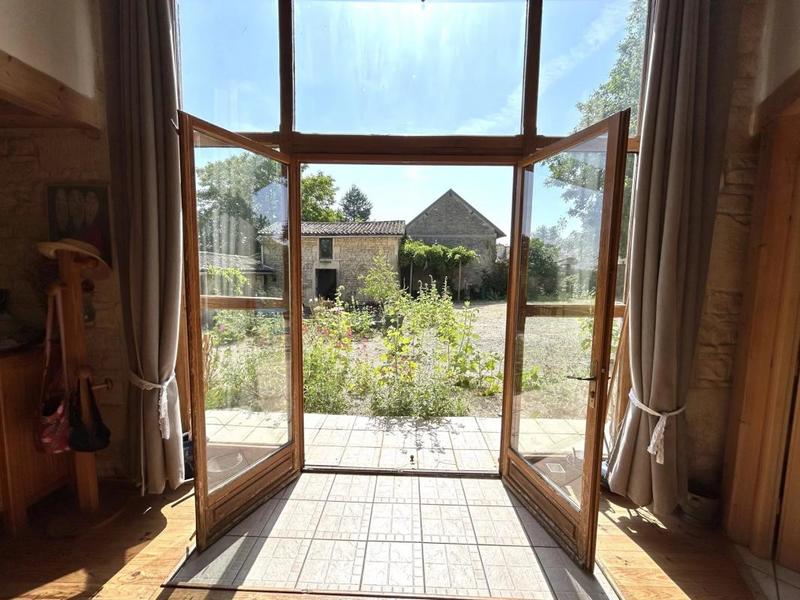 Propriété - 288 m² - 13 pièces