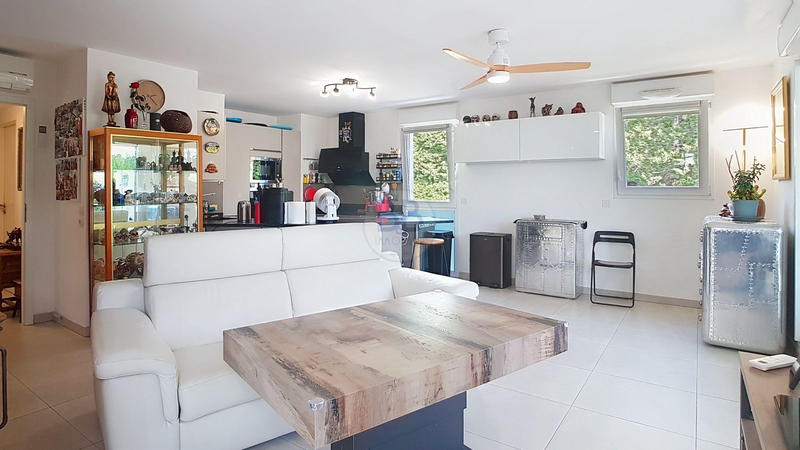 Appartement - 77 m² - 3 pièces