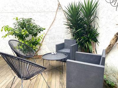 Maison - 96 m² - 5 pièces