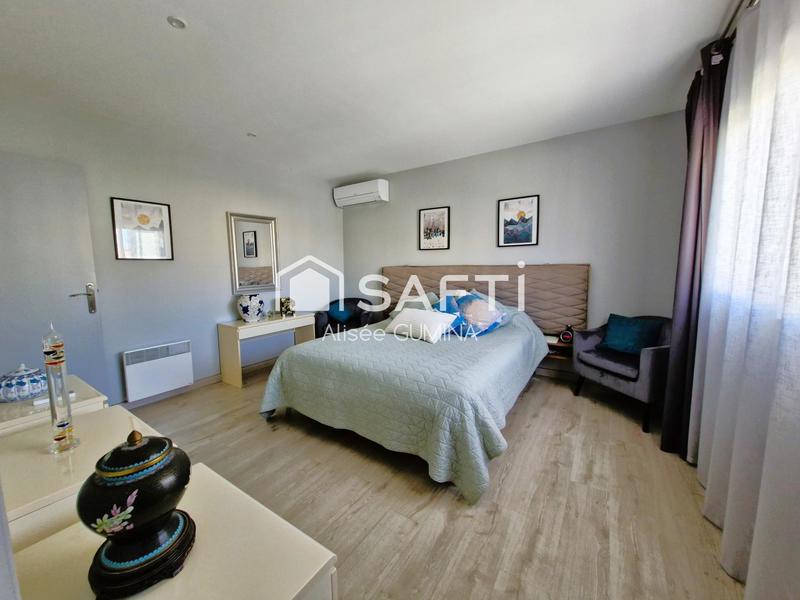 Maison - 188 m² - 9 pièces