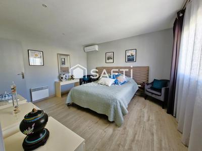 Maison - 188 m² - 9 pièces