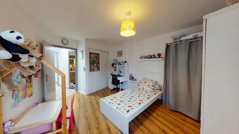 Appartement - 83 m² - 3 pièces