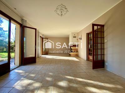 Maison - 97 m² - 4 pièces