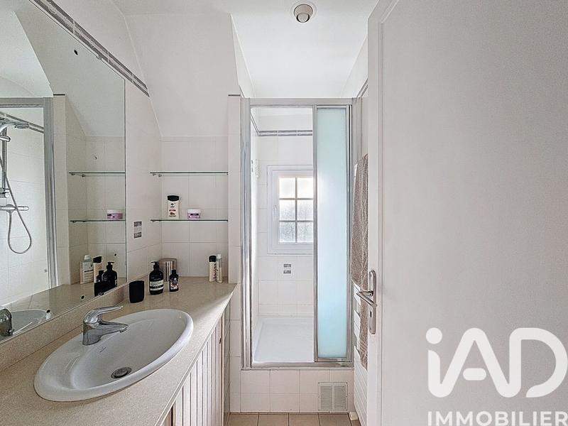 Maison - 185 m² - 7 pièces