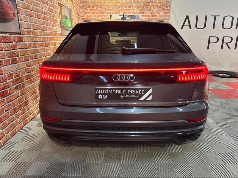 Audi Q8 s line