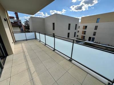 Appartement - 82 m² - 4 pièces