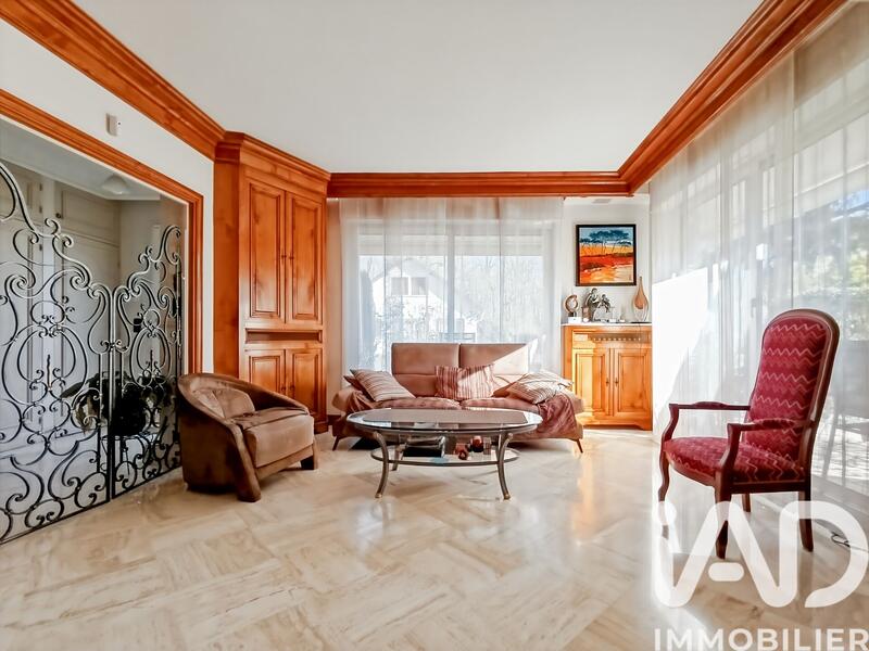 Maison - 136 m² - 6 pièces
