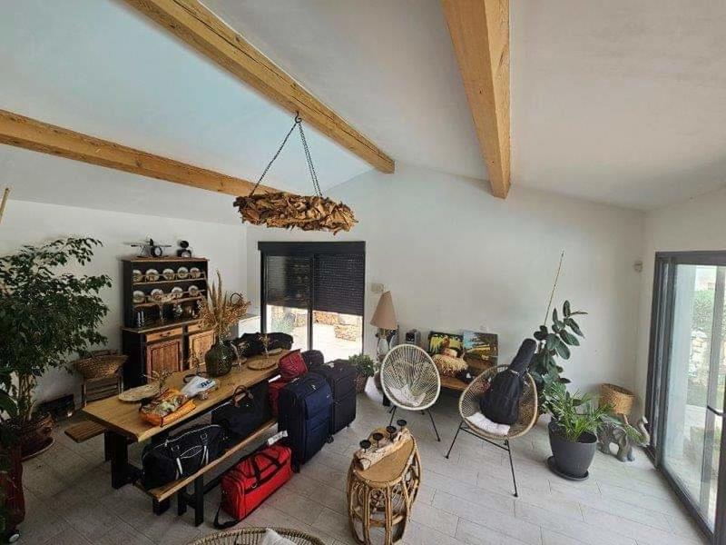 Propriété - 140 m² - 6 pièces