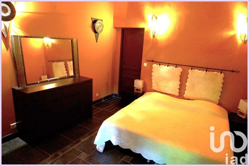 Château - 1 200 m² - 30 pièces