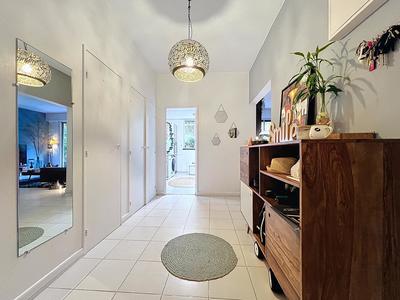 Appartement - 65 m² - 2 pièces