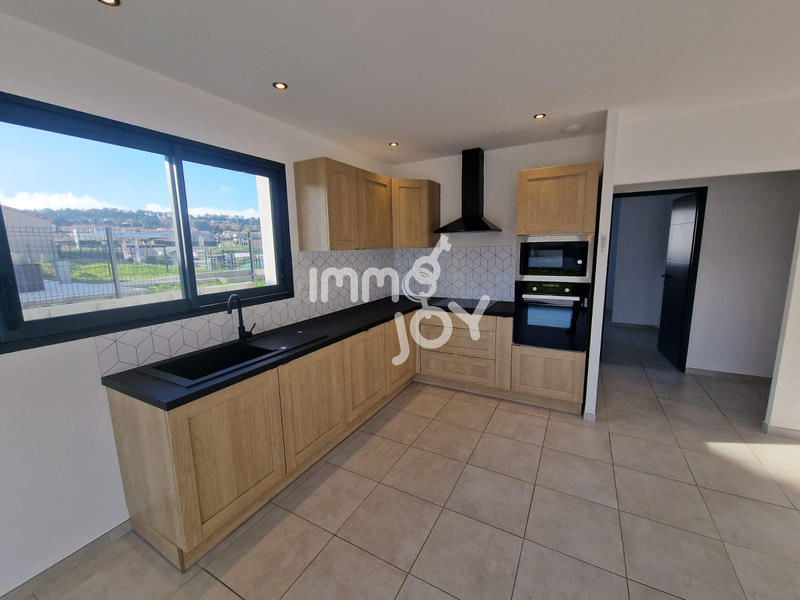 Maison - 83 m² - 4 pièces