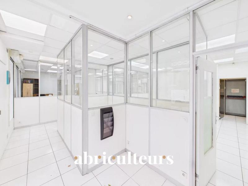 Local commercial - 136 m²