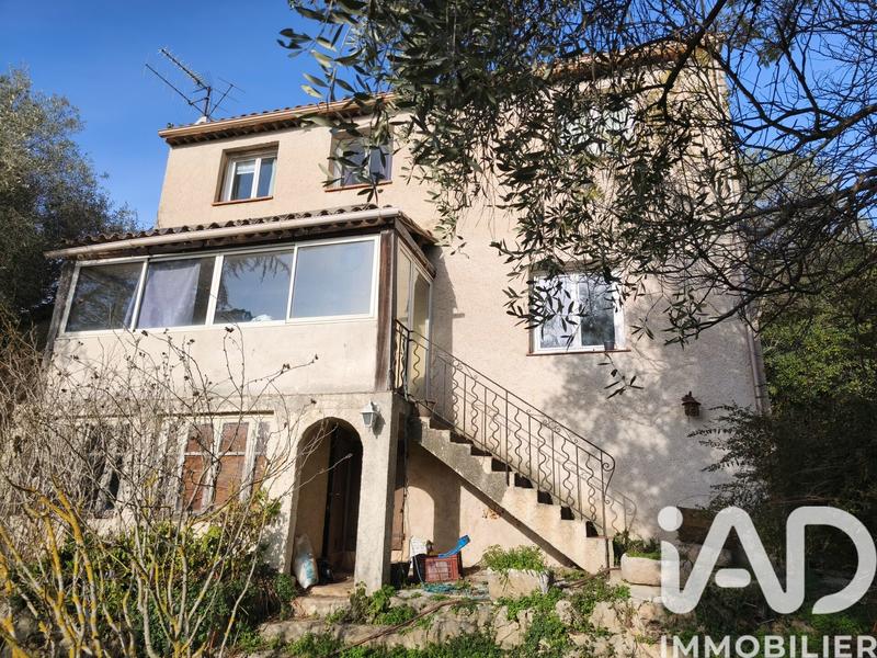 Maison - 140 m² - 8 pièces