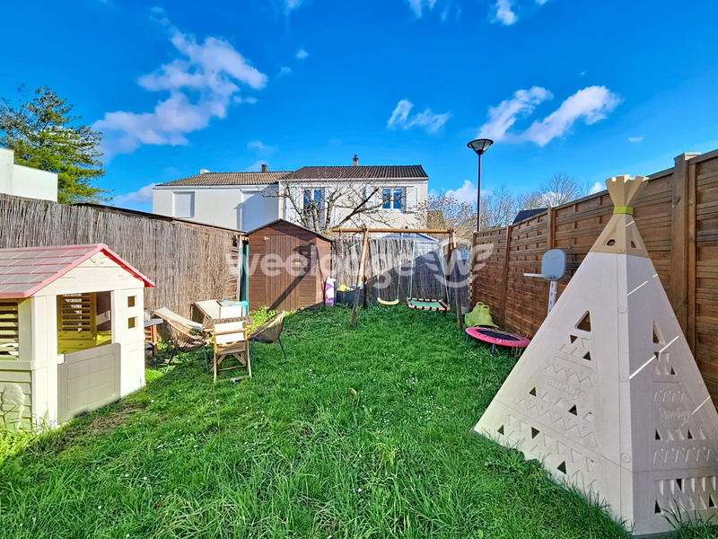 Maison - 91 m² - 5 pièces