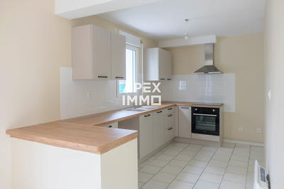 Maison - 80 m² - 4 pièces