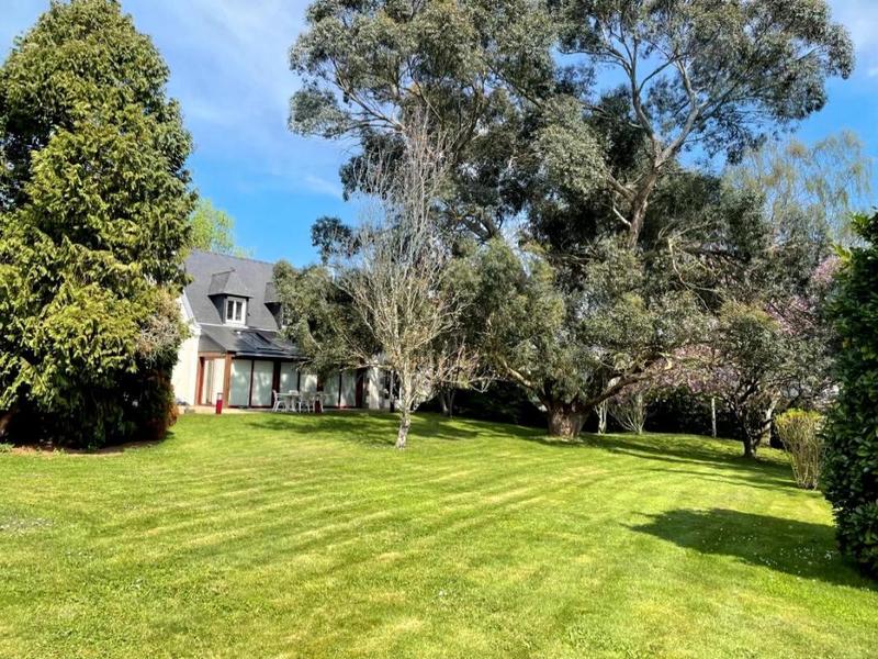 Maison - 200 m² - 5 pièces