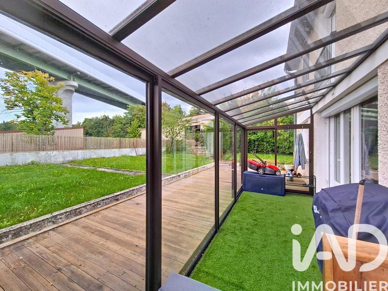 Maison - 92 m² - 5 pièces