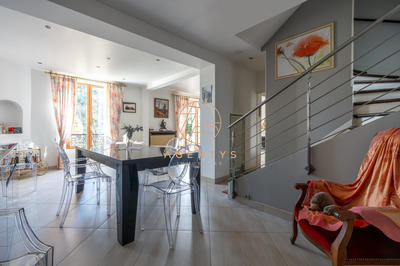 Maison - 165 m² - 6 pièces