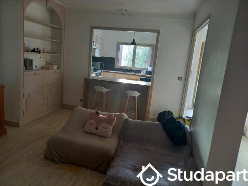 Chambre - 12 m² - 1 pièce