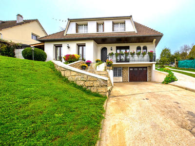 Maison - 170 m² - 7 pièces