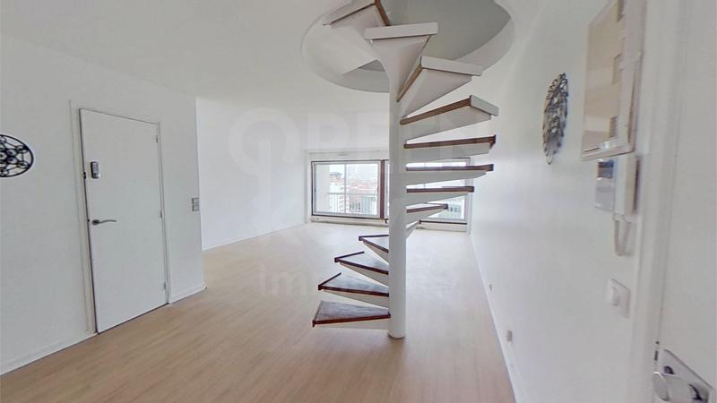 Appartement - 139 m² - 6 pièces