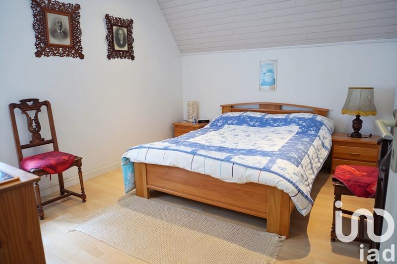 Maison - 168 m² - 8 pièces