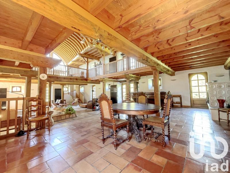 Maison - 564 m² - 13 pièces