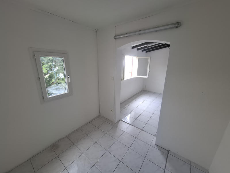 Maison - 120 m² - 9 pièces