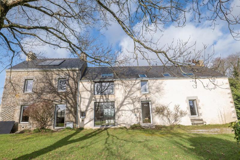 Longère - 258 m² - 8 pièces