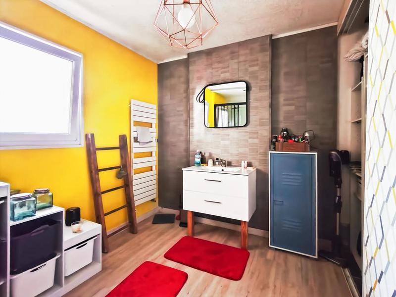 Maison - 137 m² - 5 pièces