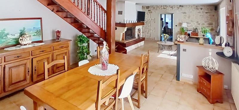 Maison - 350 m² - 10 pièces