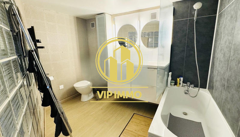 Appartement - 107 m² - 4 pièces