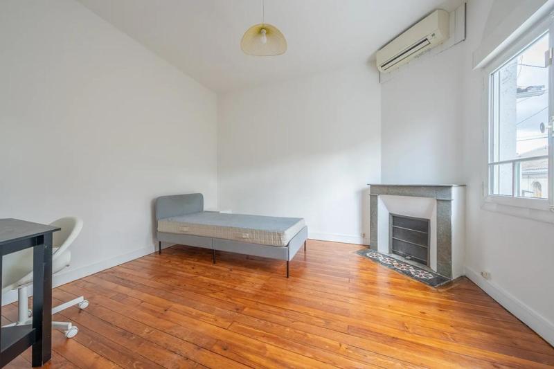 Maison - 160 m² - 8 pièces