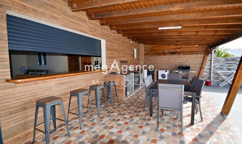Villa - 210 m² - 5 pièces