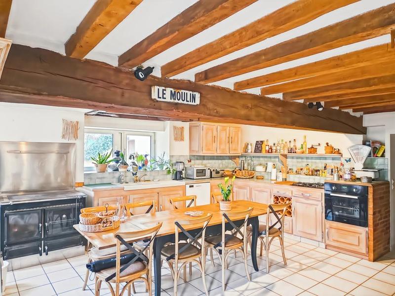 Moulin - 400 m² - 15 pièces