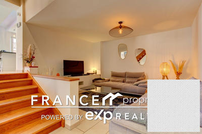 Maison traditionnelle - 167 m² - 6 pièces