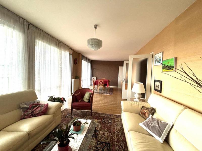 Appartement - 103 m² - 5 pièces