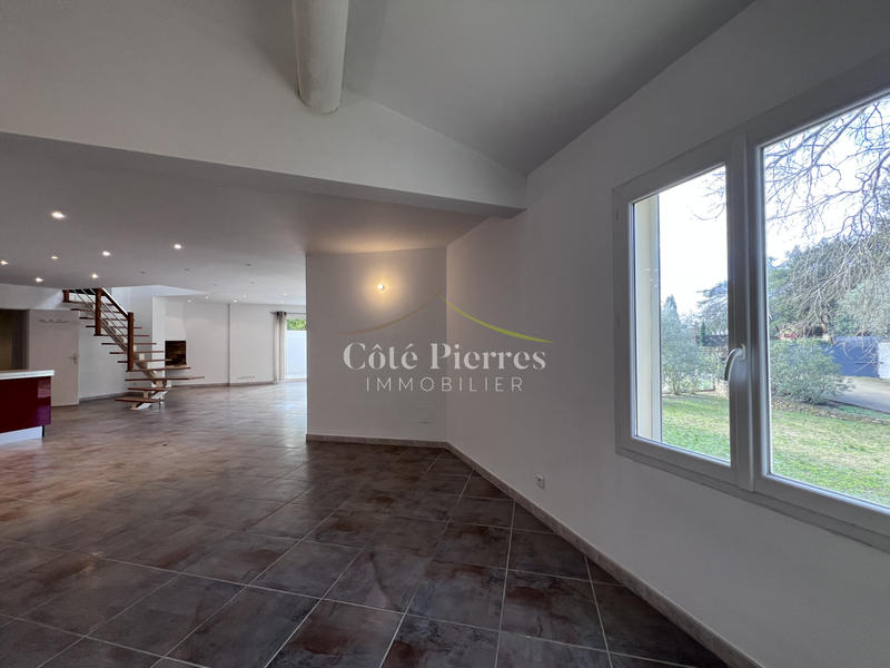 Maison - 145 m² - 4 pièces