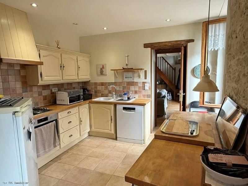 Maison en pierre - 125 m² - 4 pièces