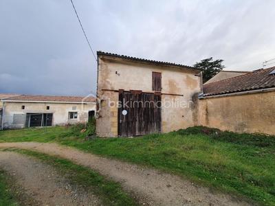 Maison - 140 m² - 4 pièces