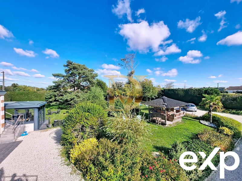 Maison ancienne - 402 m² - 11 pièces