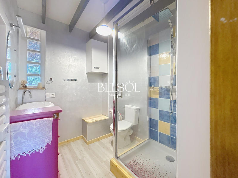 Maison - 210 m² - 6 pièces