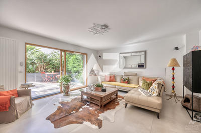 Maison - 96 m² - 5 pièces