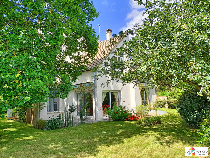 Maison contemporaine - 136 m² - 6 pièces