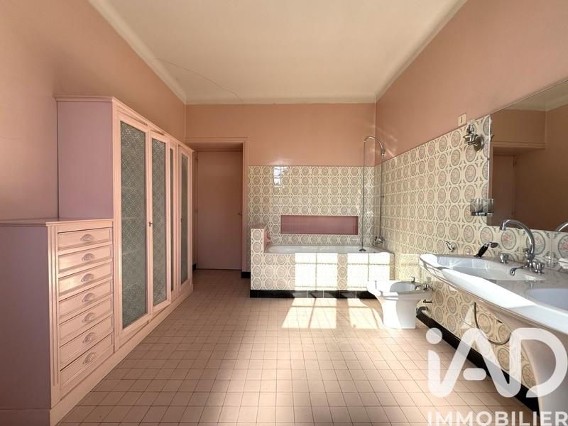 Maison de ville - 312 m² - 12 pièces